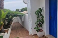 Beachfront Villa - Photo 4