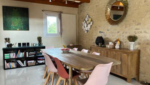 Le So Art, grande maison 4 chambres, terrain de pétanque, grand jardin clos, flipper, babyfoot, jeux Arcade, ping pong,1 km mer, proche golf, Port en Bessin, Bayeux et plages du débarquement, adaptée enfants - Foto 3