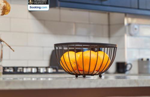 Beautiful 3BDR House By Homebird Property Management Short Lets & Serviced Accommodation Leeds With Free Parking & Free WiFi - Foto 39