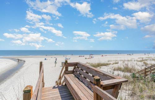 311B - True Beachfront w/ Private Walkway and Pool - Foto 37