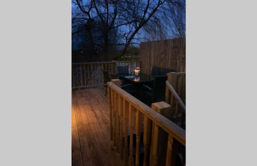 The Treehouse - Sleeps 4 - Foto 13
