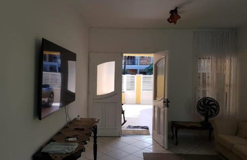 Linda Casa com Piscina e Praia no Litoral Sul de São Paulo - Condomínio com Controle de Acesso - Foto 4