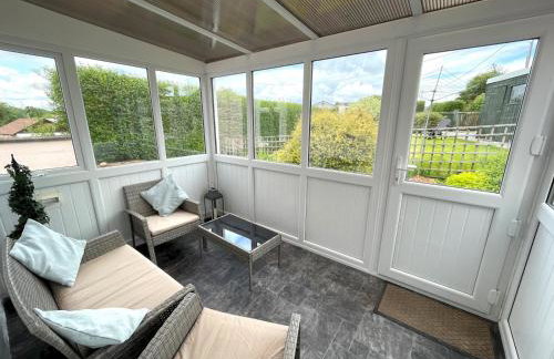 Spacious 3BR Cottage in Beautiful Rural Setting - Pass the Keys - Foto 21