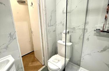 Chic 1-Bed Flat with Terrace in Notting Hill W10 - Foto 11