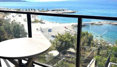 STELLA'S BEACHFRONT Aparthotel - Foto 2