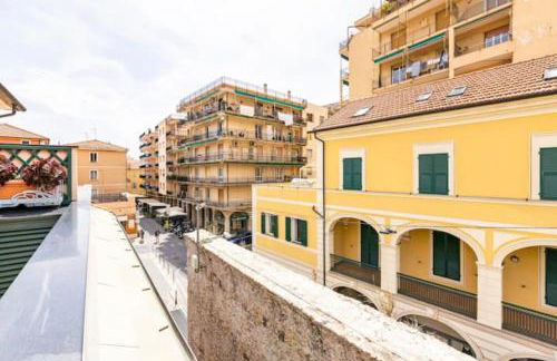 Bilocale affrescato con box privato & spiaggia a 150m - Foto 6