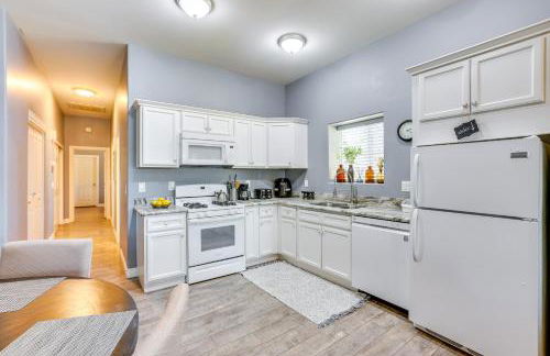 Apartment 2 Mi to Chase Field and PHX Arena! - Photo 8