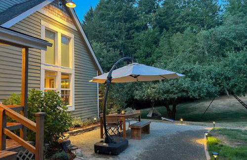 100-Year-Old Farmhouse with Hot Tub on 5 Acres! - Foto 28