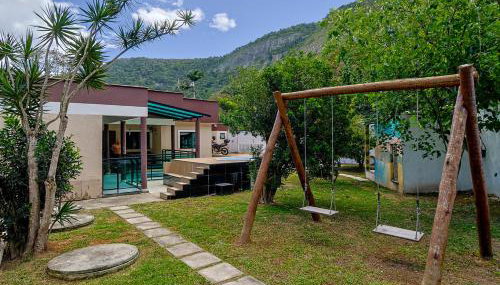 Casa Rodeada de Verde c Hidro e Churrasqueira - Foto 3