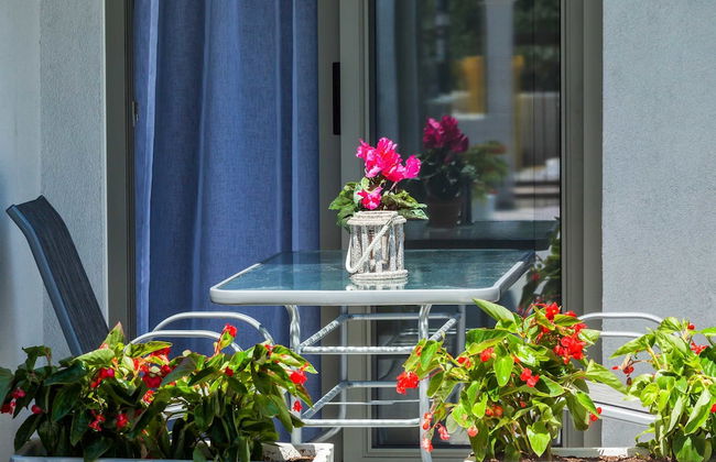 Nymphes Deluxe Accommodation - Photo 41