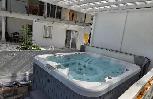 Apartment für 4 Personen mit Jacuzzi und Pool - Foto 13