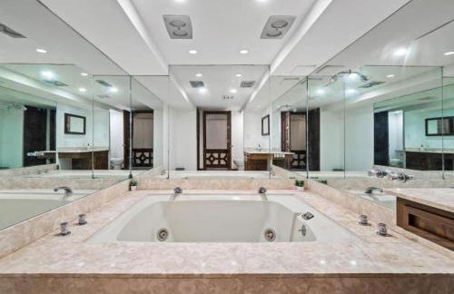 Unique Estate 5 Bedrooms Fire Pit Sleeps 10 - Foto 39