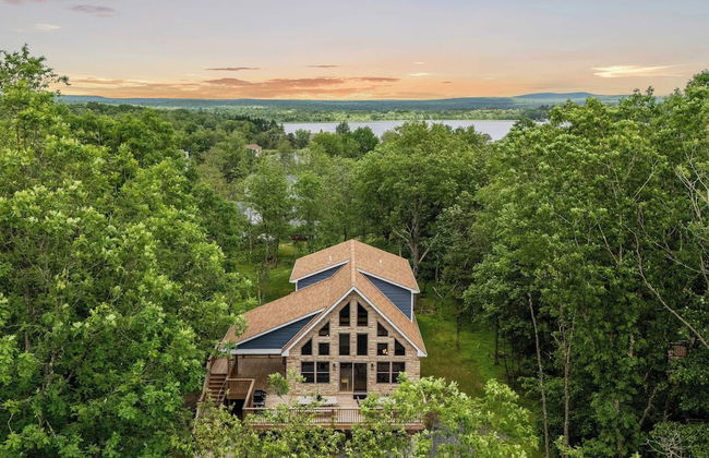 Bluejay Getaway by Avantstay Walk to Lake 7bdr, Hot Tub, Pool Table - Foto 60