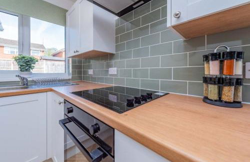 Newport - Sleeps 8 - Private Parking - Foto 31