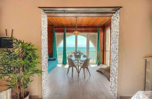 Athena Sea front Apartment, Parking & Pool - Foto 38