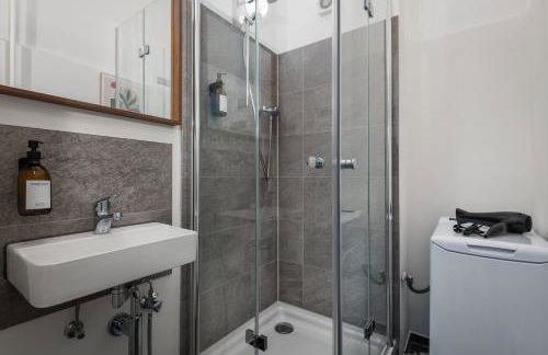 Super Zentral super schöner Altbau in Moabit Rostockerstraße im Herzen von Berlin für bis zu 6 Personen - Photo 16