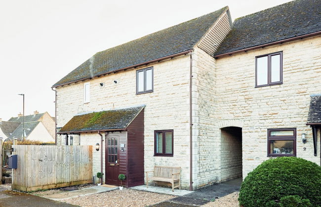 Bluebirds Cottage Light Airy 2BD Bourton - Photo 22