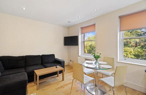 Bright 1Bed Flat Upper St Near Tube - Foto 3