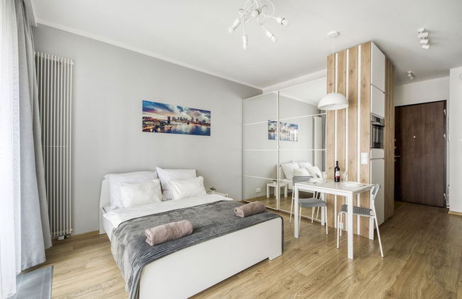 Warsaw Night Apartments MennicaResidence - Photo 10