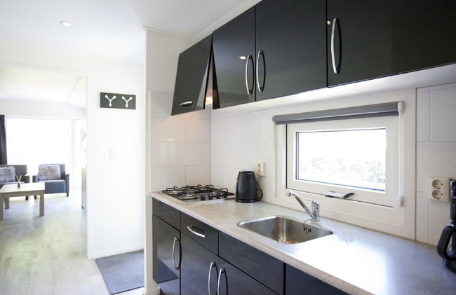 Cozy Chalet in a Holiday Park - Foto 6