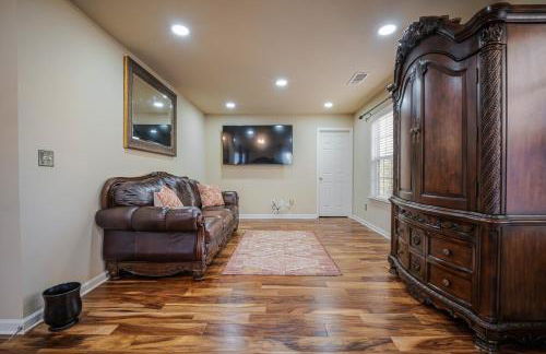 Modern 5BR Retreat with Office Fully Furnished - Foto 64