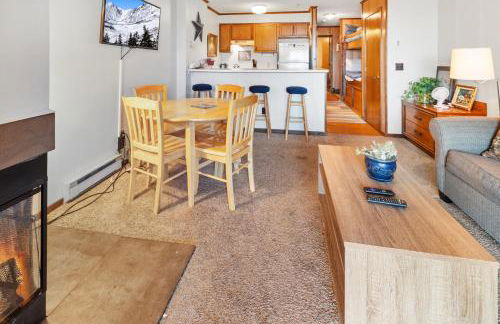 SC105B 1BR 1BA Sleeps Six Wi-Fi Free Parking Close To Lift - Foto 10