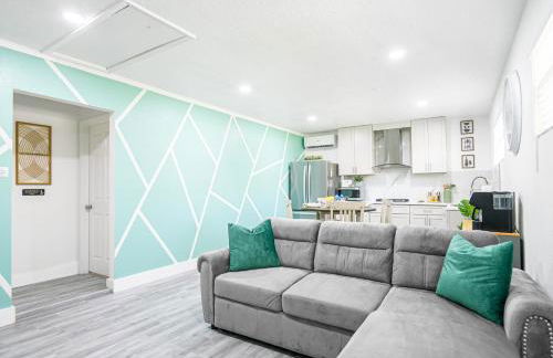 Dora's Haven Getaway-Cozy 1Bedroom with Boat or Camper Parking- Free - Foto 2