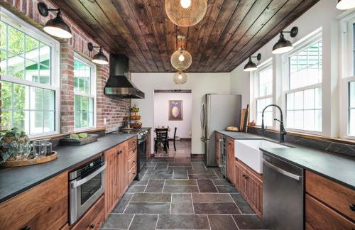 Luxuriously Restored Farm Cabin - Foto 2