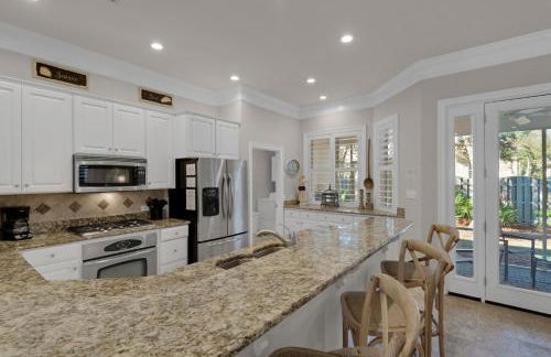 Close to Beach~Free Golf Cart! Pet Friendly Home! Destiny West - Foto 13