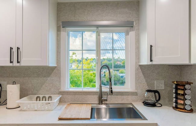 Stunning LA Luxury Retreat Ideal for Work or Play - Foto 11