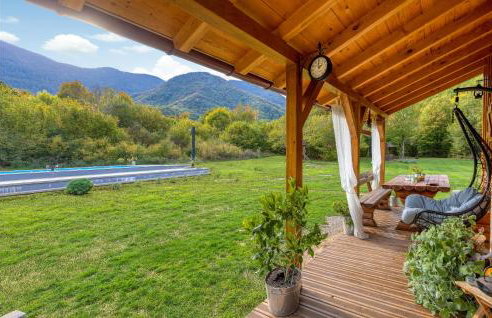 Gorgeous Home In Gospic - Photo 9