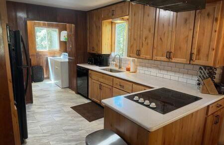 Spacious Tahoe Hot Tub and Beach - Photo 10