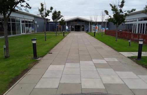 Caravan - Sleeps 6 - Near The Deep & Old Town - Foto 17