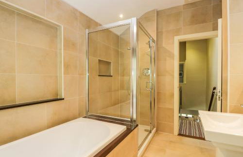 Scale Force - Foto 27