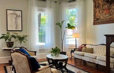 Large Historical Home for Groups Walk to Downtown! - Foto 31