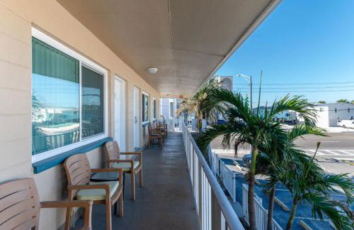 Tropic Breeze Unit 12 Madeira Beach Second Floor - Foto 14