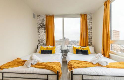 Bright and Bold Escape with NYC Views and Free Parking, Sleeps 9 and 2 Baths - Foto 24