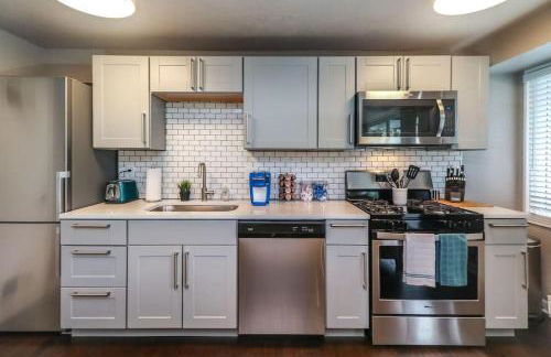 HOLLY SECOND FLOOR 2 King Beds - Photo 8