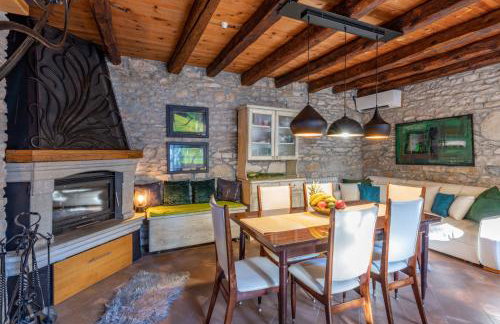 Villa Viktor, a wonderful rustic villa close to the beach - Foto 18