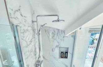 The View, Kingsand, luxurious seafront penthouse apartment with sun trap balcony and incredible sea views - Photo 27