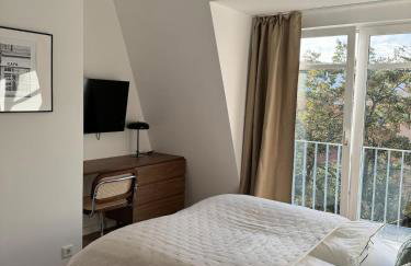 Loft-Maisonette Apartment - Photo 3
