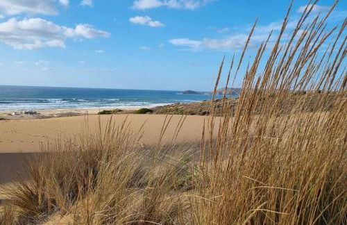 Oasi del Relax - Seaside Peaceful Panoramic Terrace in ITALY - new Sardinia apartment 50 mt beach&sea full comfort air conditioning-WiFi-Parking-Privacy - Foto 5