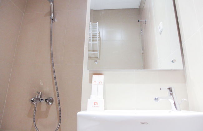 Central Jakarta Minimalist Studio Apartment at Elpis Residence - Foto 21