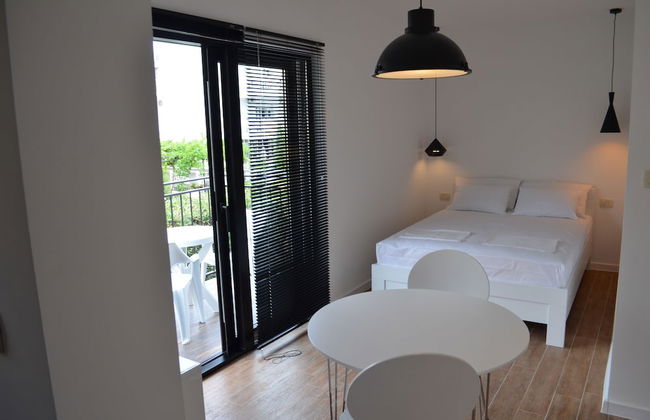 Casablanca Apartments - Photo 38