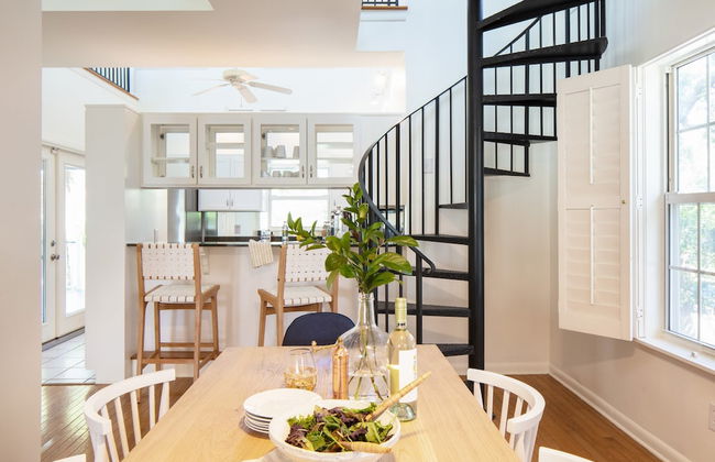 Hemlock by Avantstay Minutes From Folly Beach w/ Multiple Patios - Foto 22