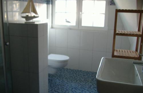 Reetdachhaus direkt am Meer für 6 Personen!! - Foto 19