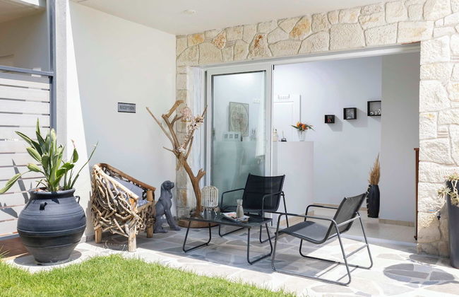 Danae Comfort Living - Photo 46