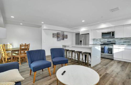 Wonderful 3 Bedroom Home Perfect for Getaway - Photo 15