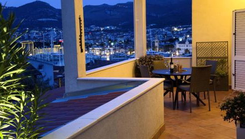 Trogir center exclusive seaview apartment for 4 - Foto 5