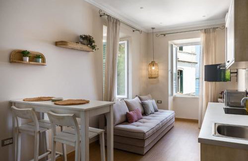 Fotiadis Family Luxury Suites by Konnect - Photo 30